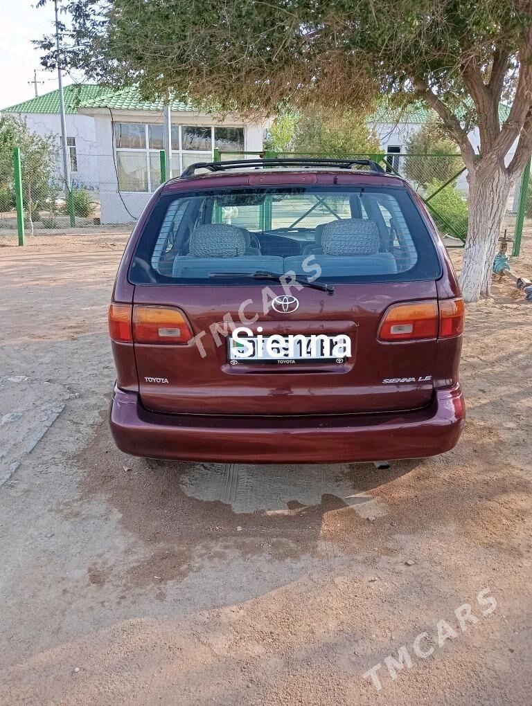 Toyota Sienna 2000 - 130 000 TMT - Türkmenbaşy - img 4