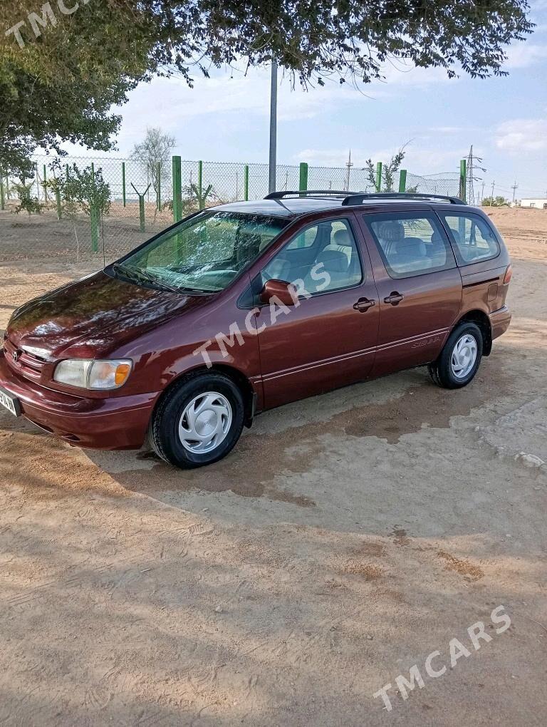 Toyota Sienna 2000 - 130 000 TMT - Türkmenbaşy - img 2