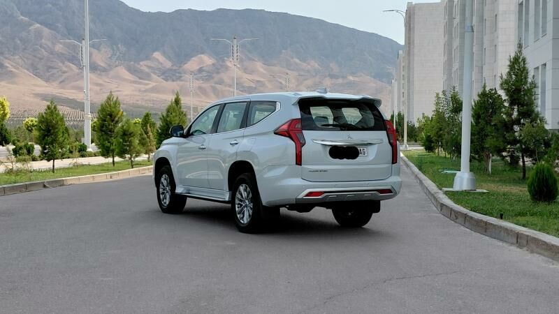 Mitsubishi Pajero 2020 - 402 000 TMT - Podwoýski köç. (Bitarap Türkmenistan şaýoly) - img 4