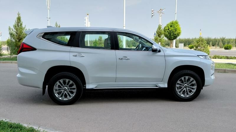 Mitsubishi Pajero 2020 - 402 000 TMT - Podwoýski köç. (Bitarap Türkmenistan şaýoly) - img 5