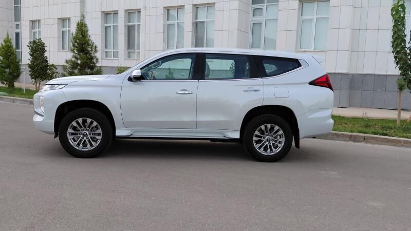 Mitsubishi Pajero 2020 - 402 000 TMT - Podwoýski köç. (Bitarap Türkmenistan şaýoly) - img 10