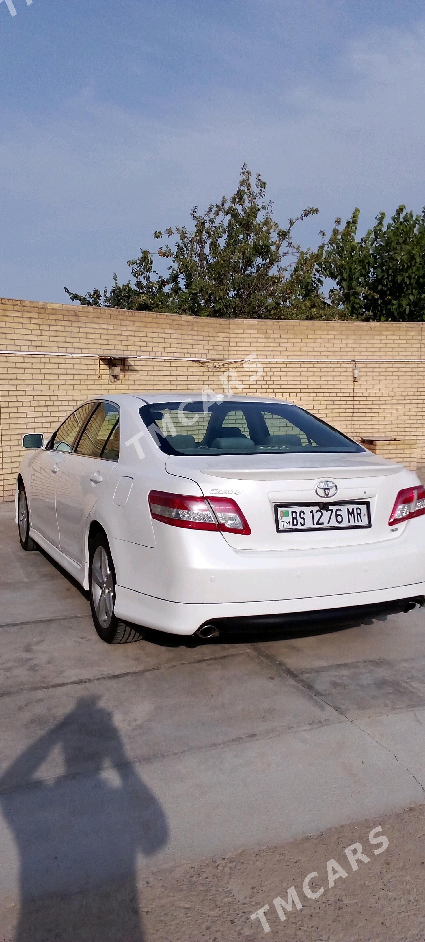 Toyota Camry 2010 - 220 000 TMT - Мары - img 4
