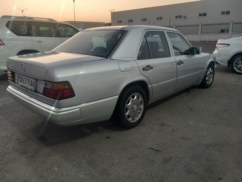 Mercedes-Benz E320 1991 - 72 000 TMT - Ашхабад - img 8