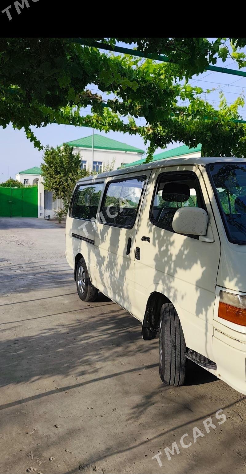 Toyota Hiace 2004 - 120 000 TMT - Aşgabat - img 2