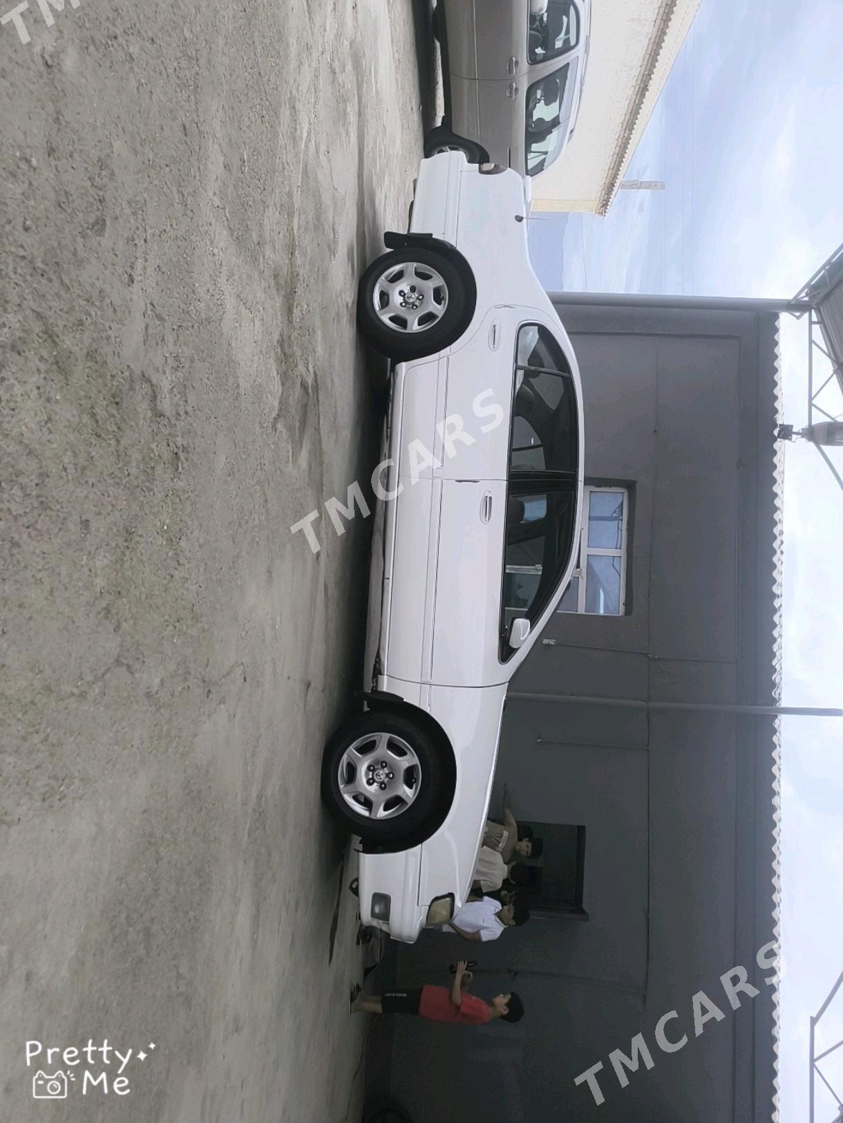 Infiniti I30 1998 - 48 000 TMT - Bäherden - img 2