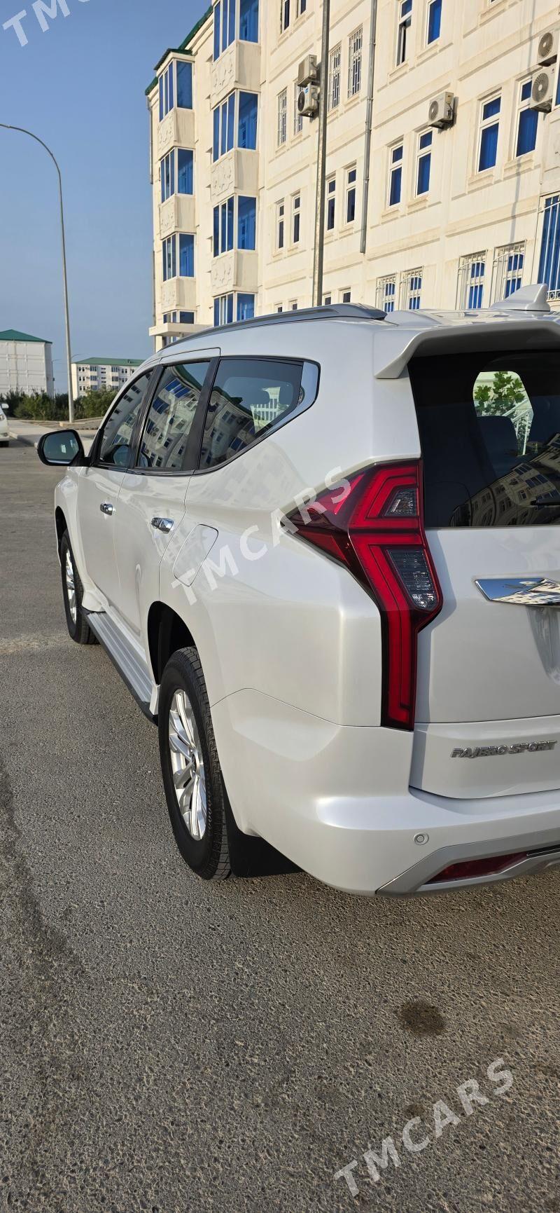 Mitsubishi Pajero 2020 - 430 000 TMT - 4 mkr - img 9