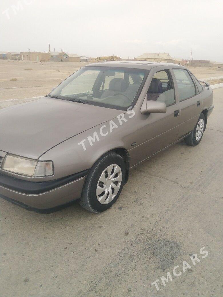 Opel Vectra 1989 - 34 000 TMT - Gumdag - img 6