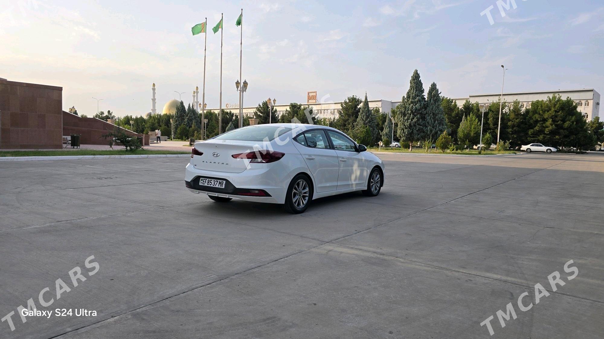Hyundai Elantra 2020 - 185 000 TMT - Мары - img 2