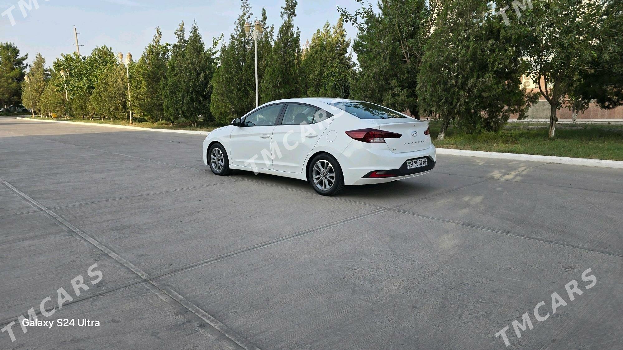 Hyundai Elantra 2020 - 185 000 TMT - Мары - img 3