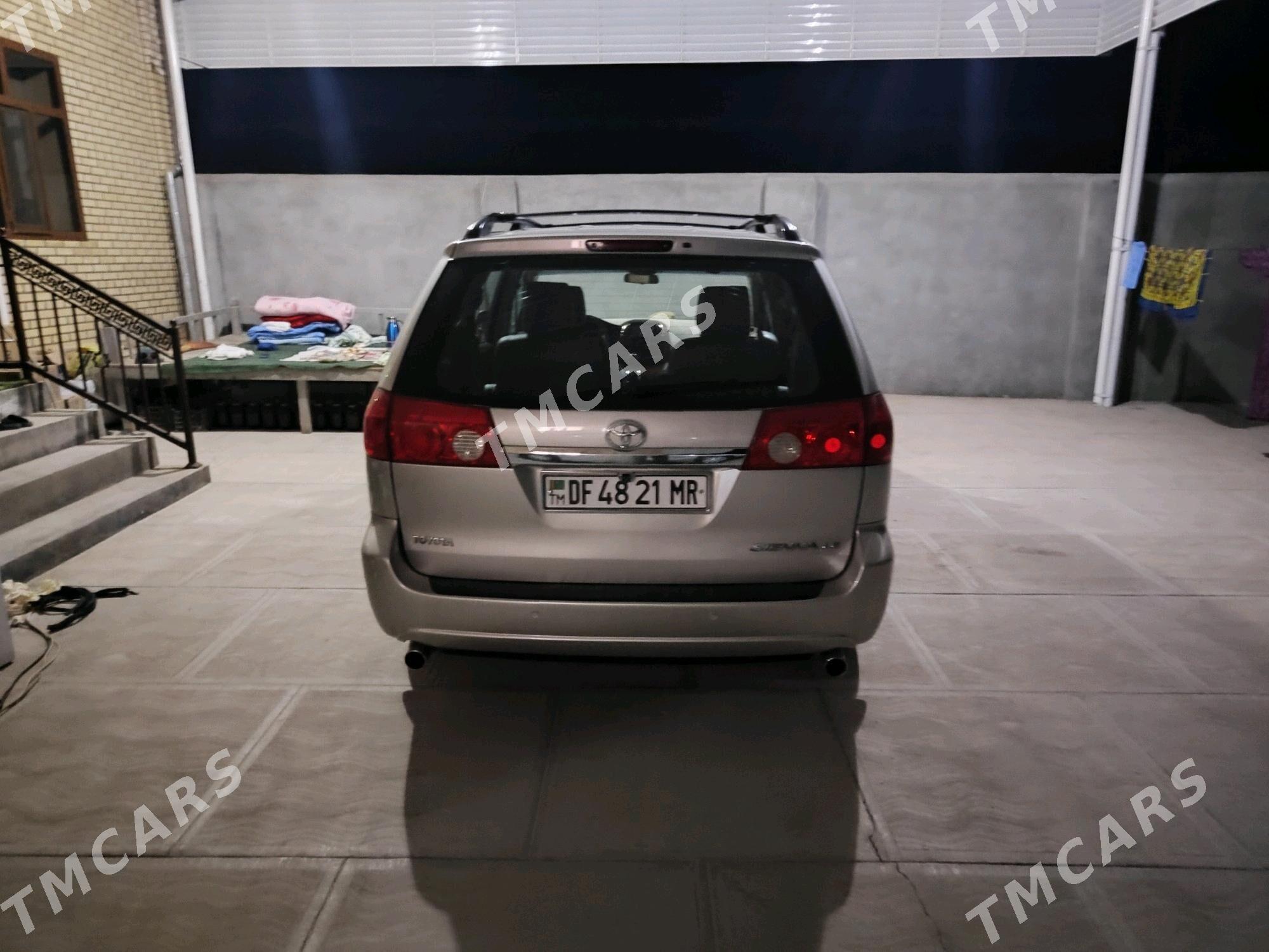 Toyota Sienna 2008 - 270 000 TMT - Ýolöten - img 3