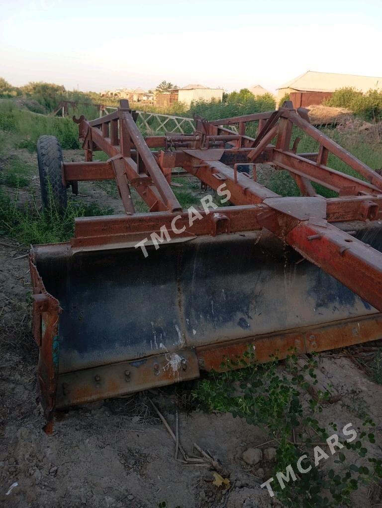 MTZ 80 1992 - 250 000 TMT - Wekilbazar - img 8