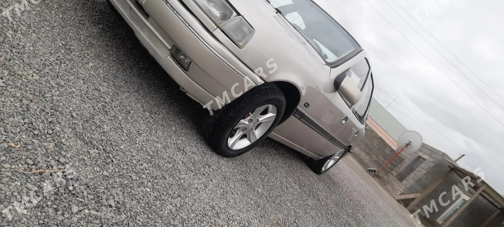 Opel Vectra 1993 - 40 000 TMT - Bäherden - img 2