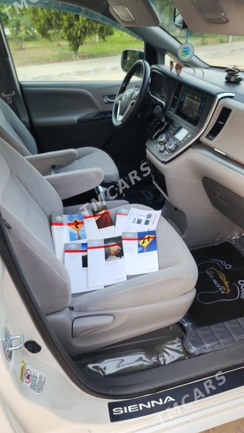 Toyota Sienna 2017 - 357 000 TMT - Aşgabat - img 10