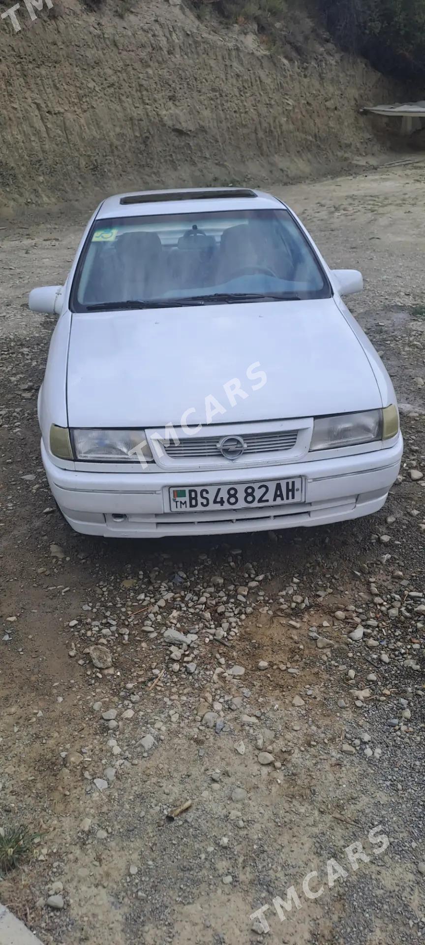 Opel Vectra 1993 - 36 000 TMT - Бахарден - img 2