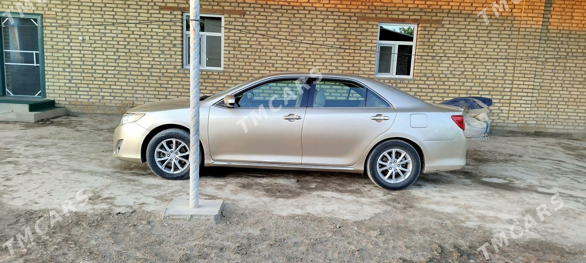 Toyota Camry 2012 - 199 000 TMT - Гороглы (Тагта) - img 4