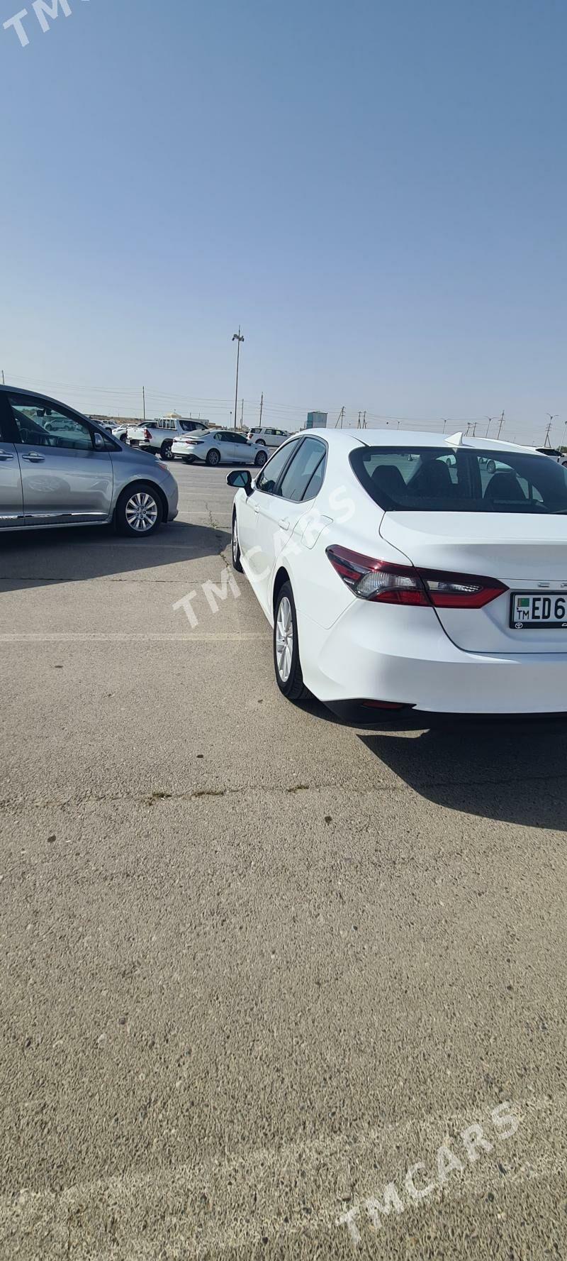 Toyota Camry 2022 - 340 000 TMT - Aşgabat - img 6