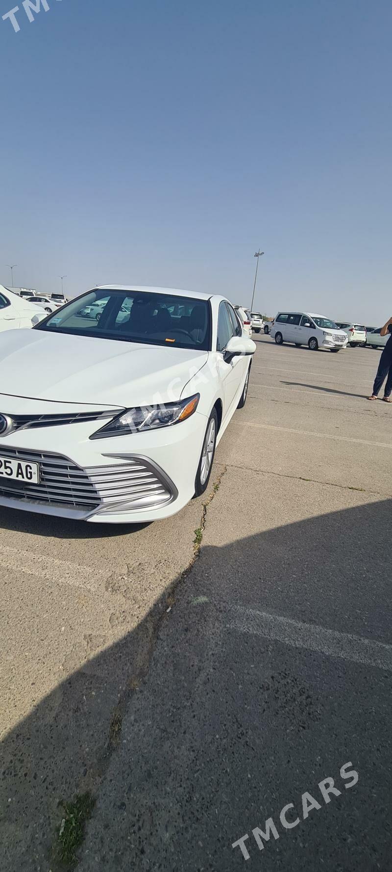 Toyota Camry 2022 - 340 000 TMT - Aşgabat - img 2