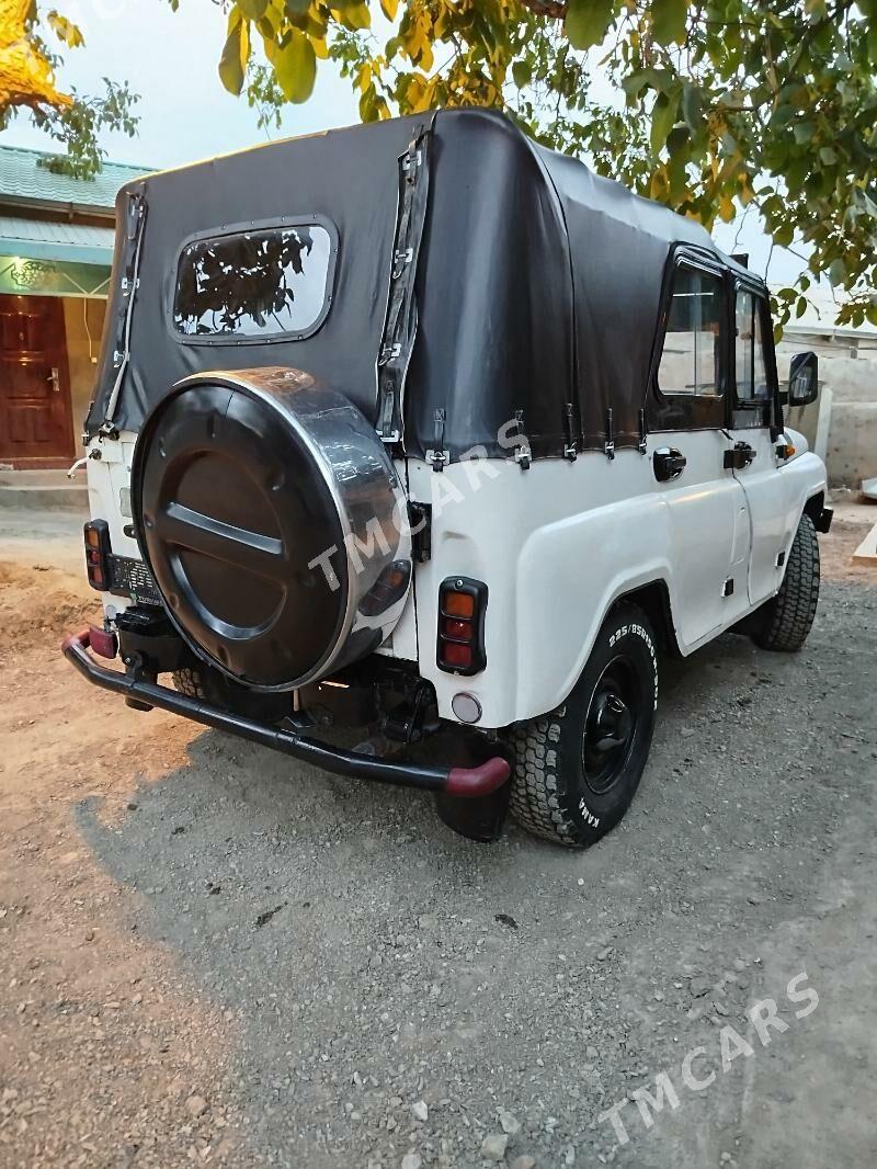 UAZ 469 2004 - 63 000 TMT - Bäherden - img 3