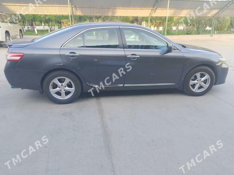 Toyota Camry 2011 - 185 000 TMT - Дянев - img 2