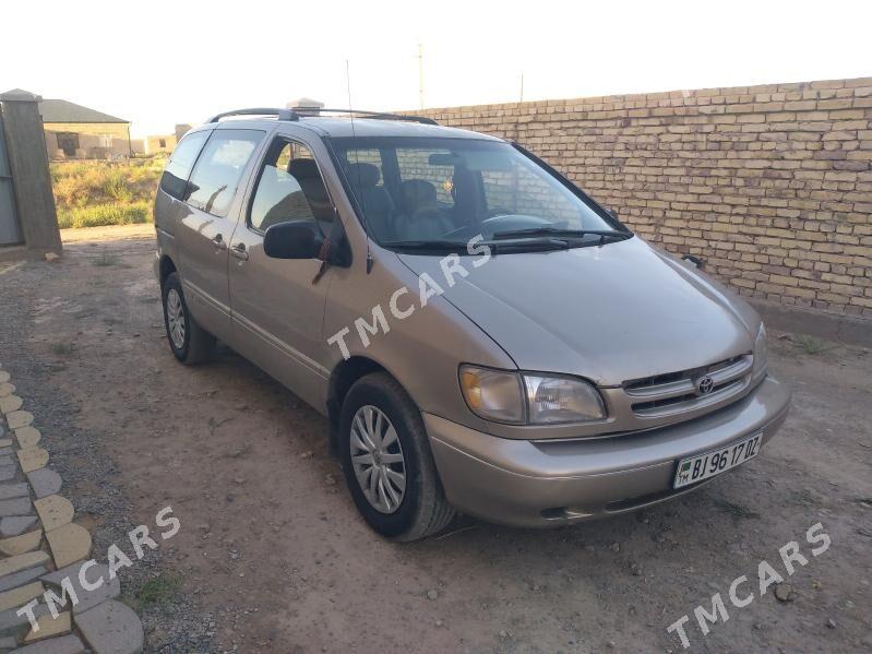 Toyota Sienna 2000 - 125 000 TMT - Гороглы (Тагта) - img 3