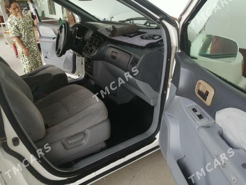 Toyota Sienna 2000 - 94 000 TMT - Türkmenbaşy - img 9