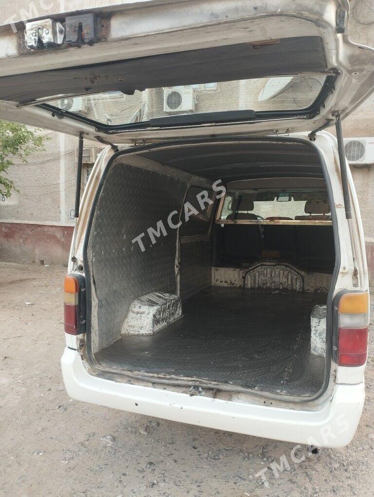 Toyota Hiace 2002 - 130 000 TMT - Mary - img 3