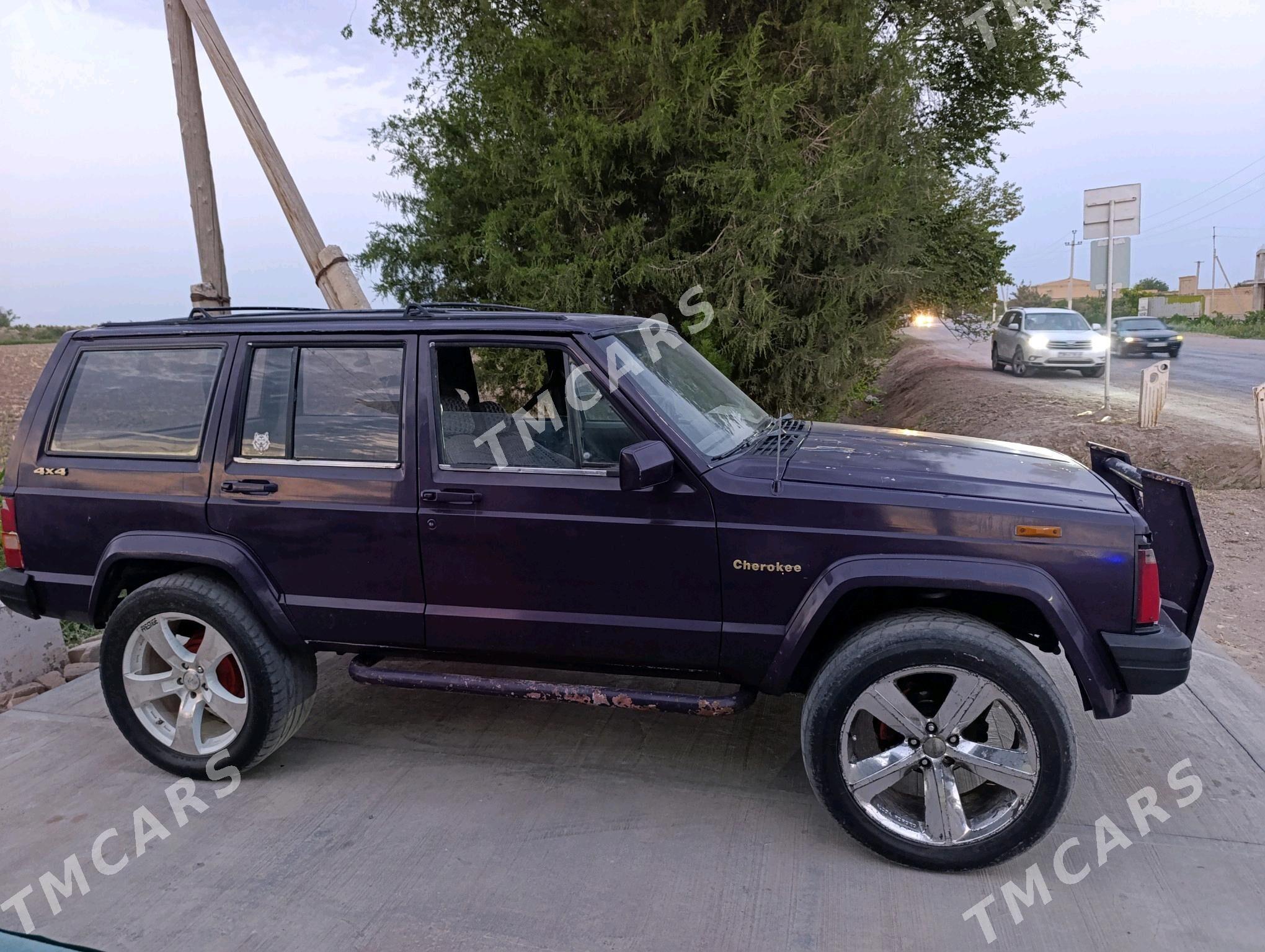 Jeep Cherokee 1994 - 20 000 TMT - Dänew - img 3