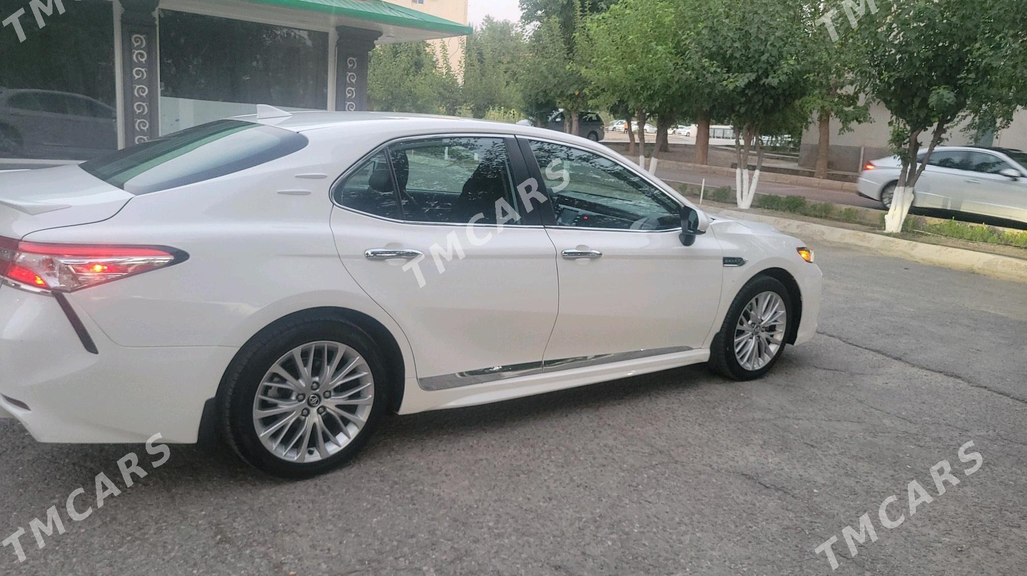 Toyota Camry 2020 - 320 000 TMT - Ашхабад - img 9