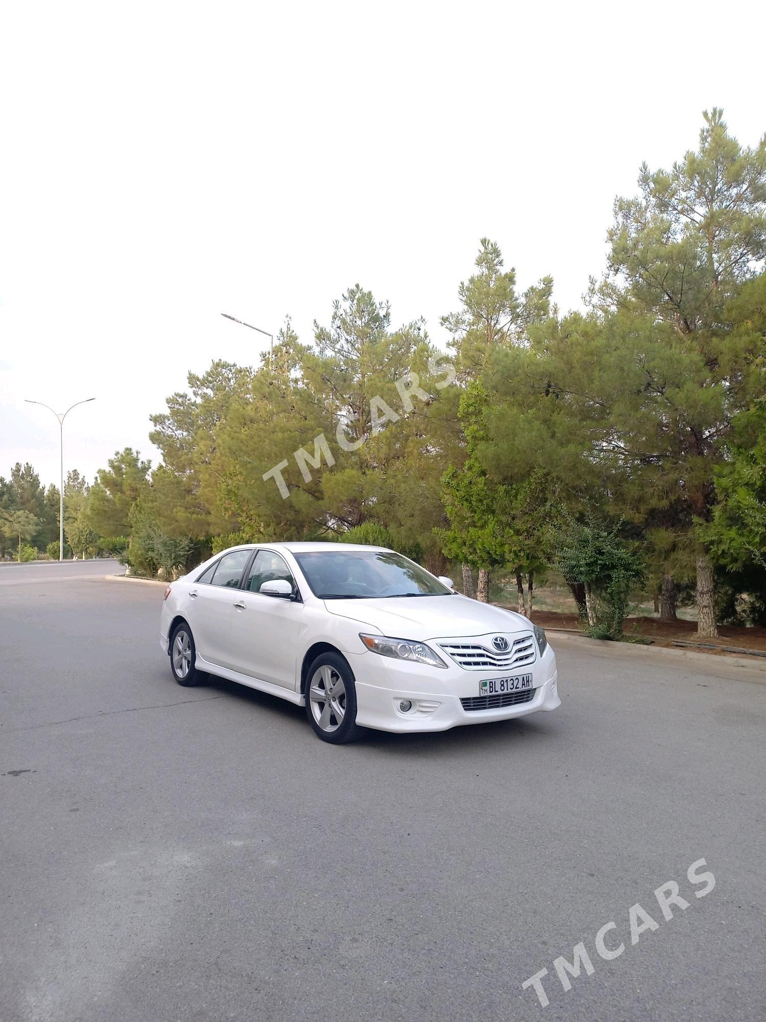 Toyota Camry 2010 - 127 000 TMT - Бахарден - img 2