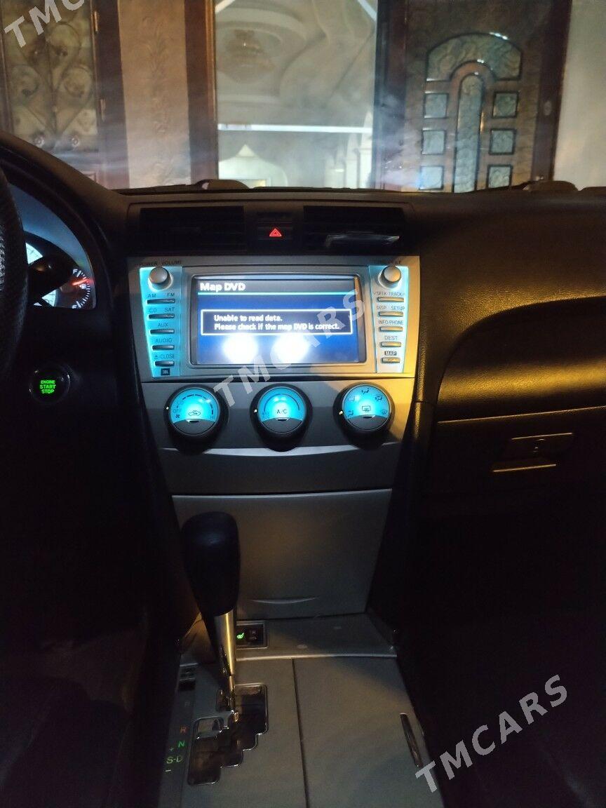 Toyota Camry 2010 - 200 000 TMT - Дашогуз - img 6