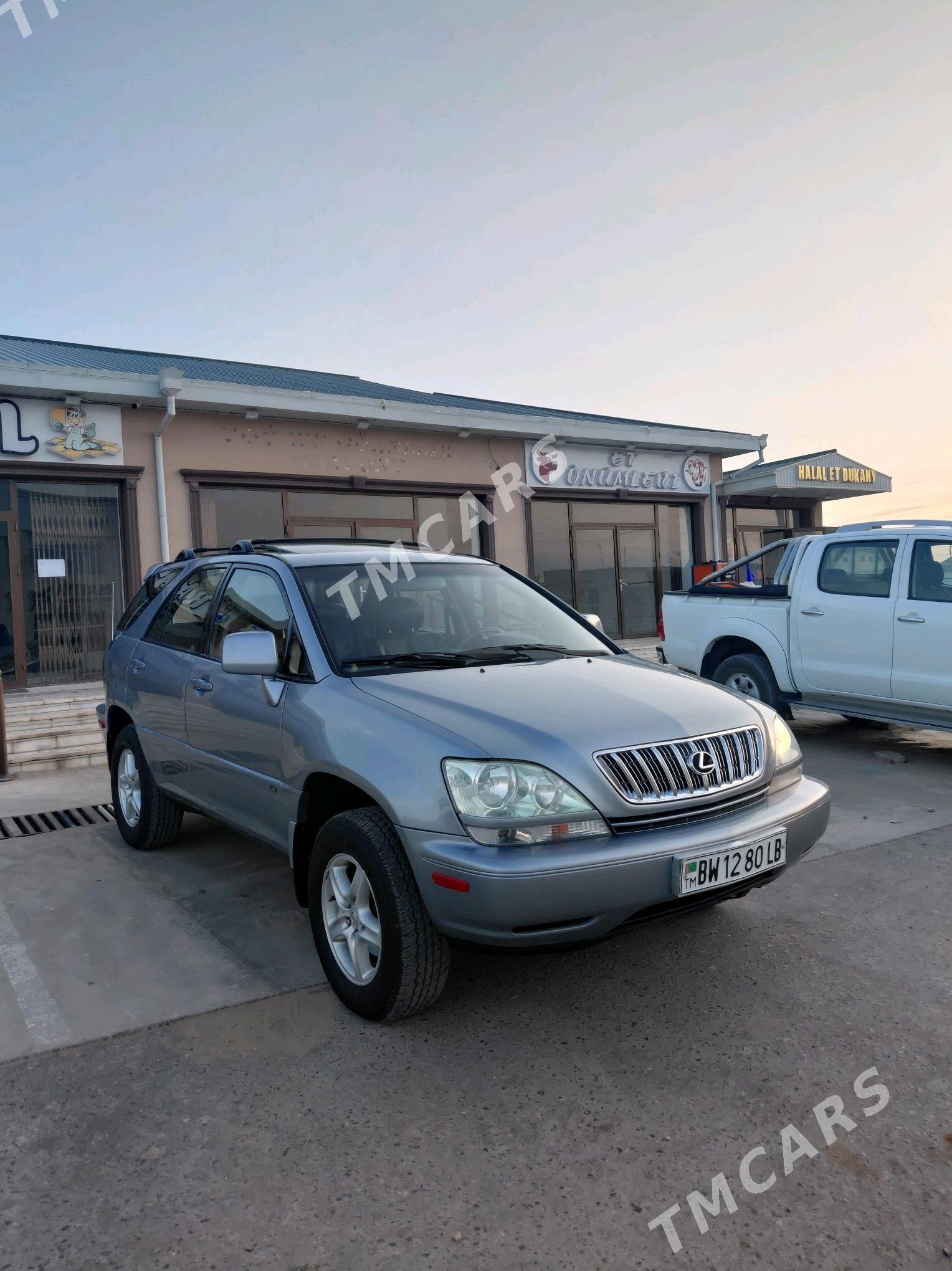 Lexus RX 300 2001 - 180 000 TMT - Фарап - img 4