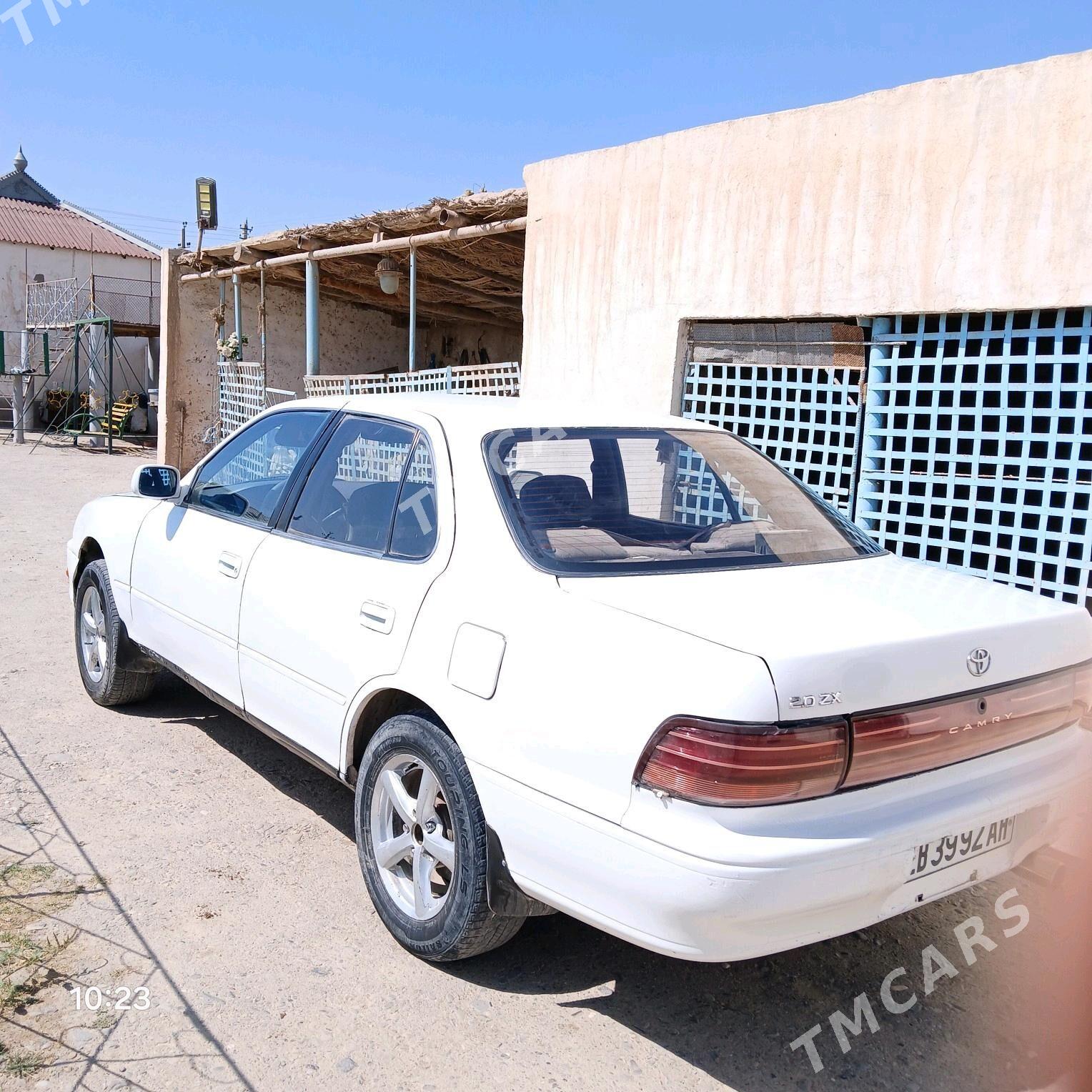Toyota Camry 1993 - 50 000 TMT - Серахс - img 4