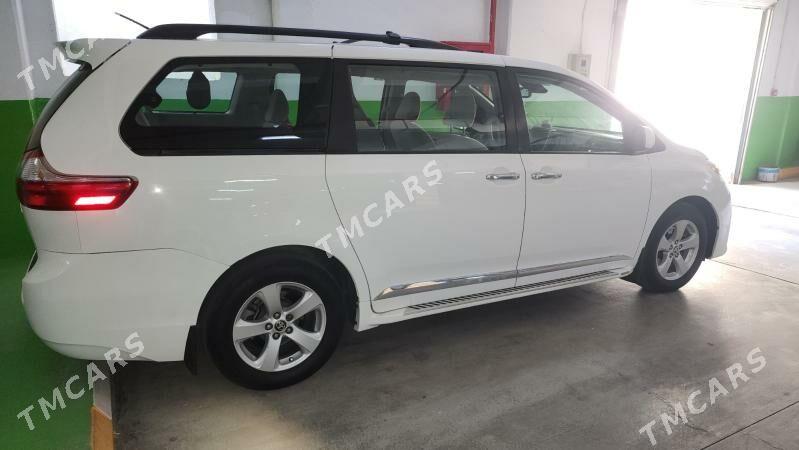 Toyota Sienna 2020 - 380 000 TMT - Ашхабад - img 3