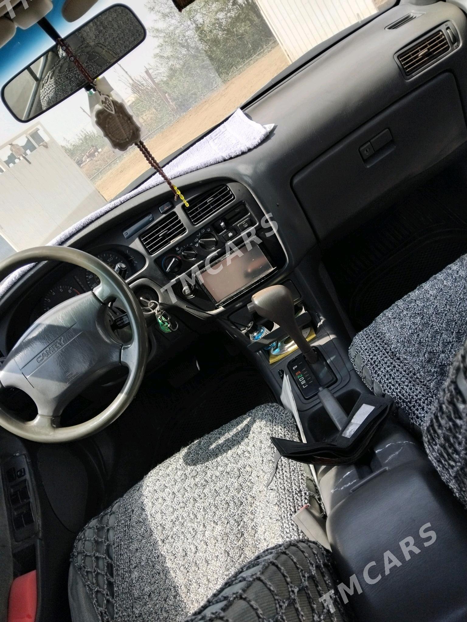 Toyota Camry 1992 - 95 000 TMT - Ёлётен - img 5