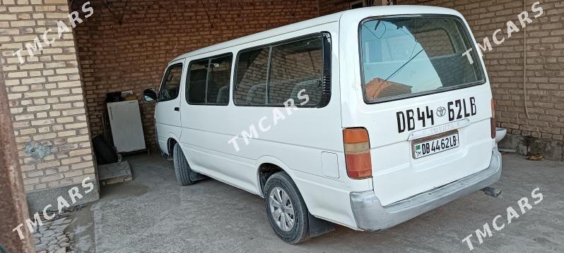 Toyota Hiace 2004 - 120 000 TMT - Saýat - img 3
