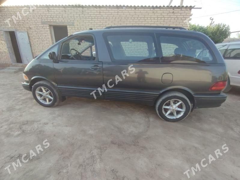Toyota Previa 1992 - 82 000 TMT - Халач - img 5