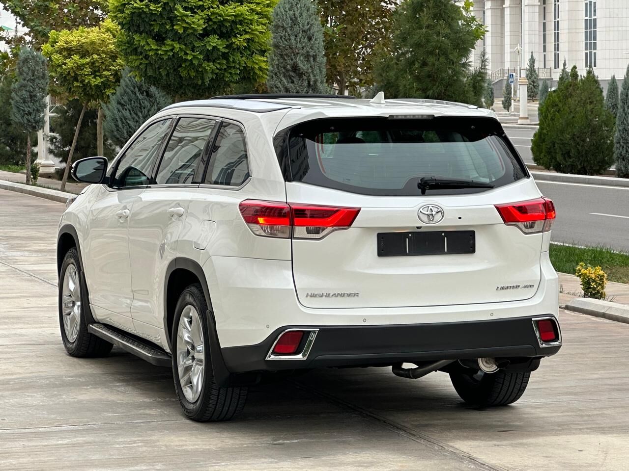 Toyota Highlander 2018 - 538 000 TMT - Aşgabat - img 5