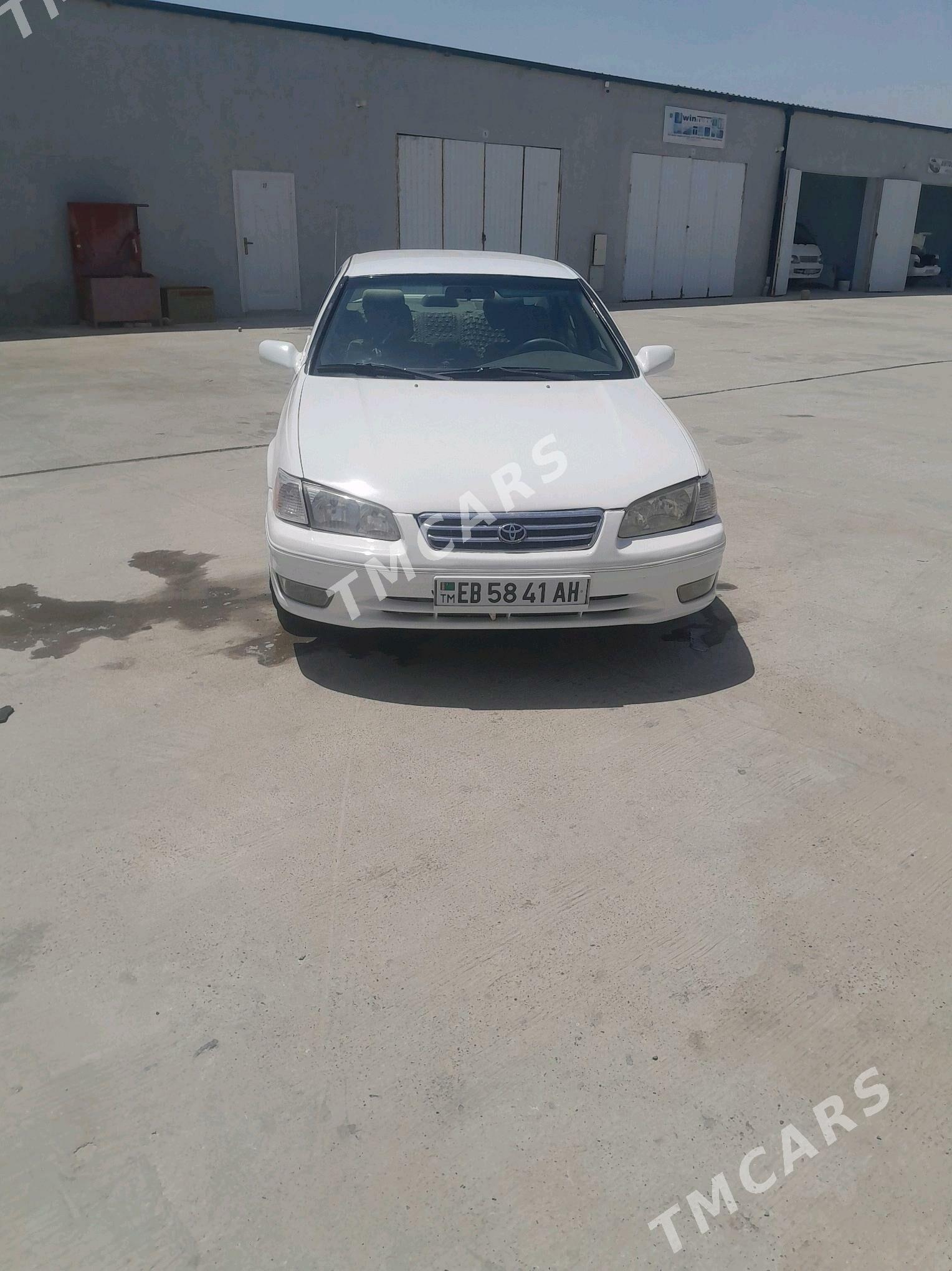 Toyota Camry 1999 - 100 000 TMT - Теджен - img 3