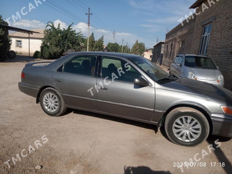 Toyota Camry 1999 - 130 000 TMT - Дашогуз - img 2