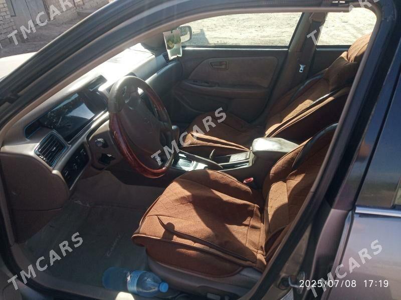 Toyota Camry 1999 - 130 000 TMT - Дашогуз - img 3