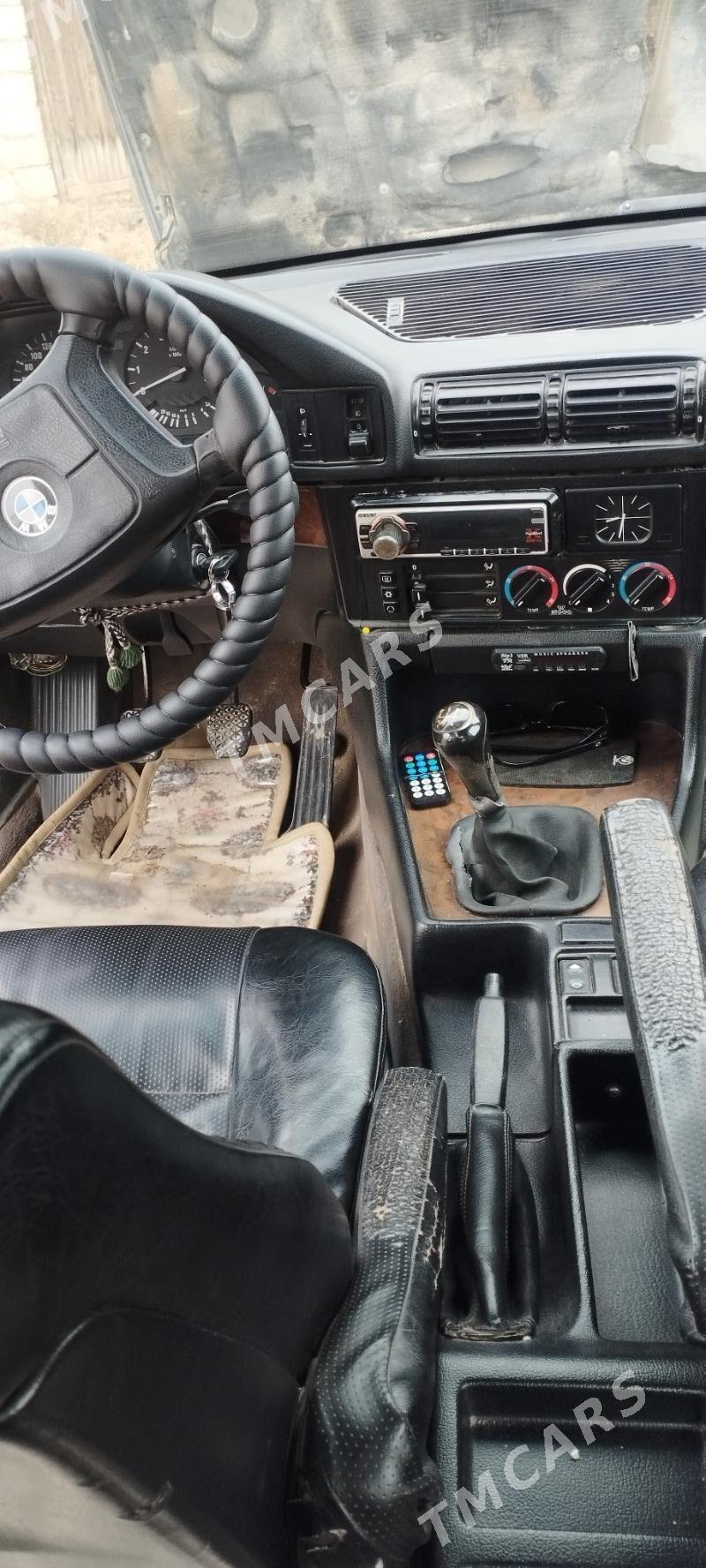 BMW 5 Series 1991 - 45 000 TMT - Берекет - img 5