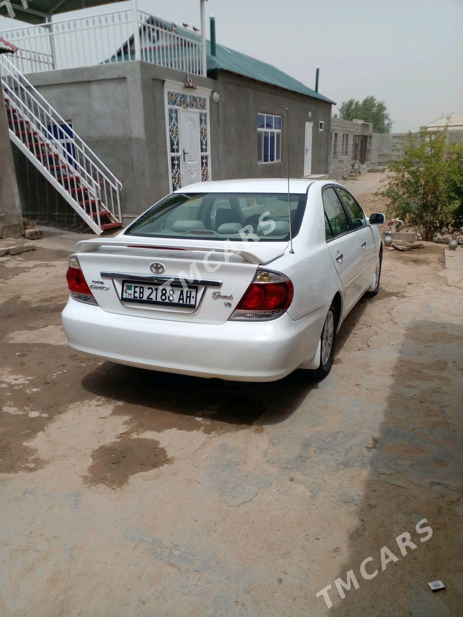 Toyota Camry 2005 - 170 000 TMT - Babadaýhan - img 4