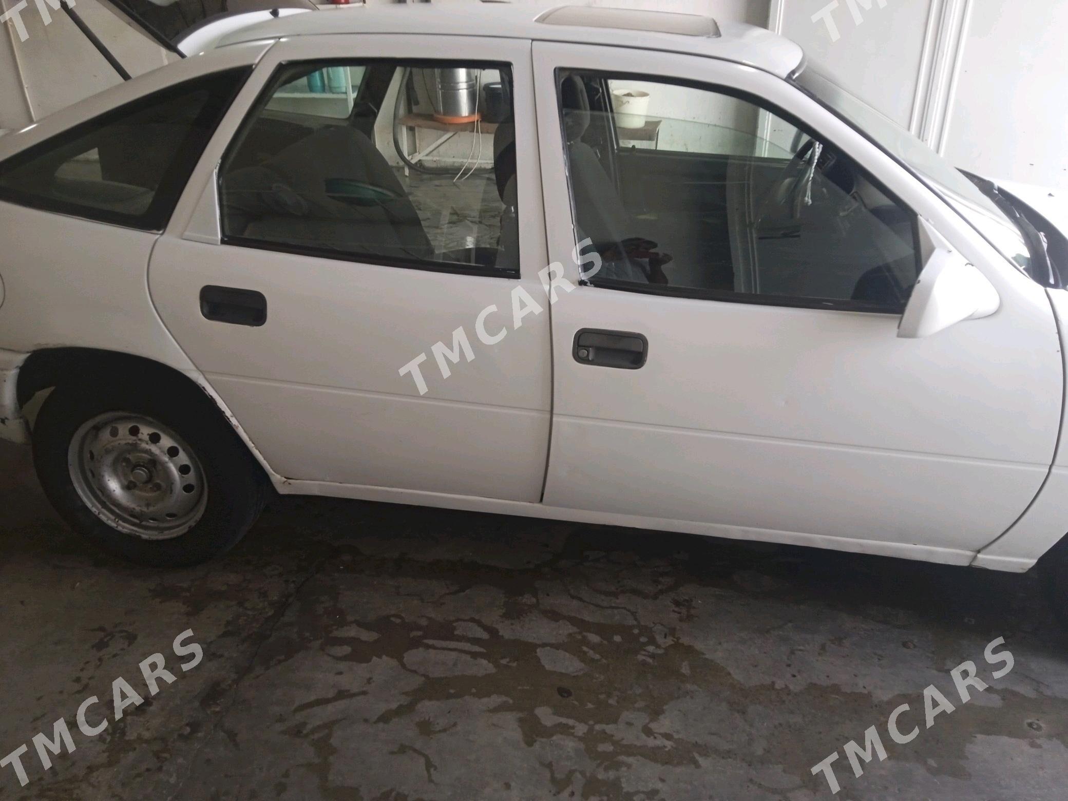 Opel Vectra 1991 - 26 000 TMT - Байрамали - img 5