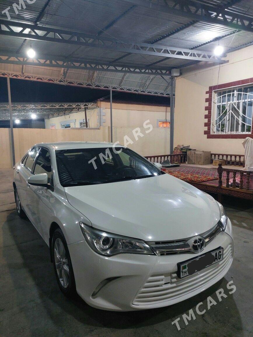Toyota Camry 2016 - 215 000 TMT - Бузмеин - img 4