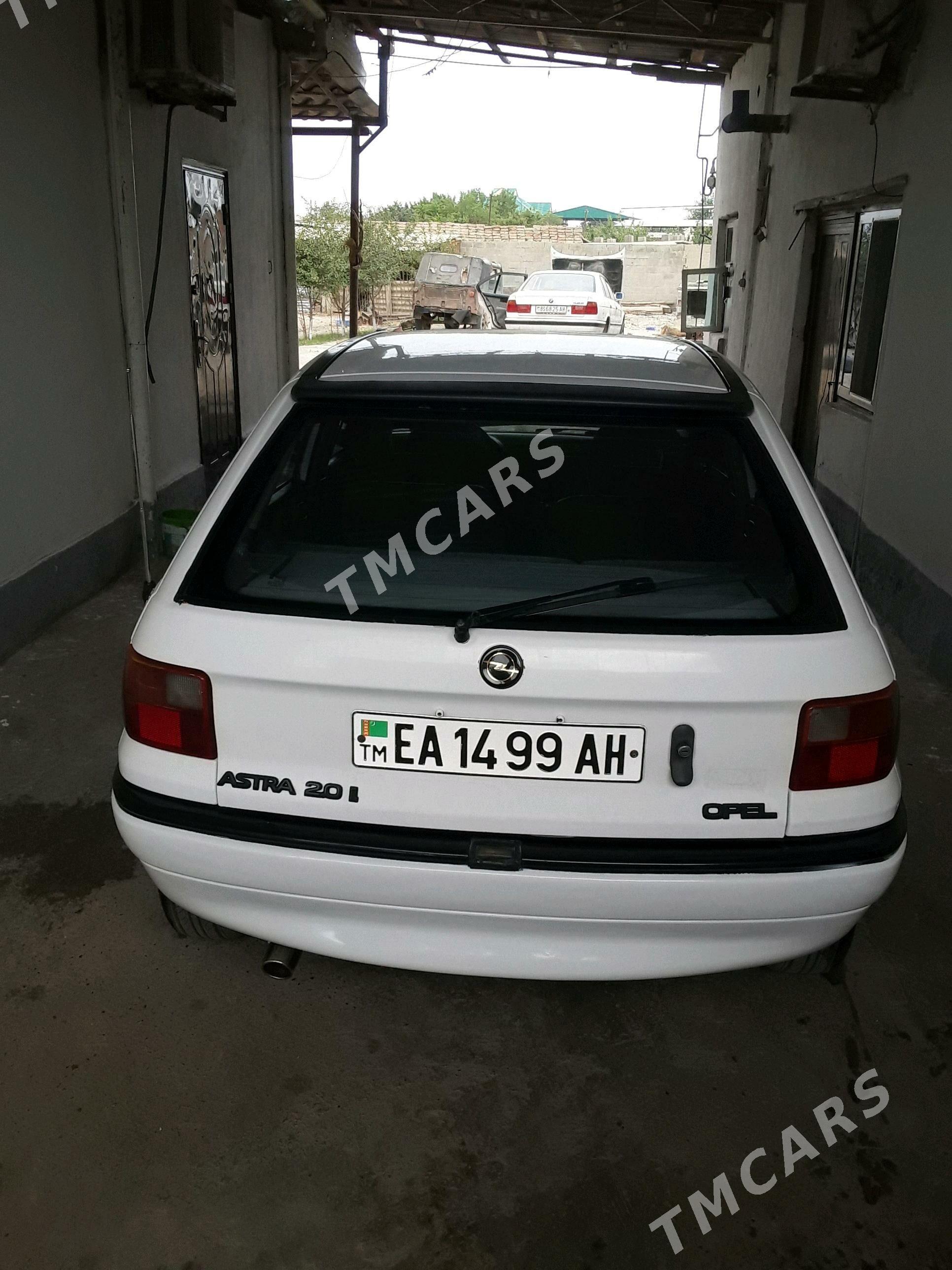Opel Astra 1994 - 50 000 TMT - Bäherden - img 2