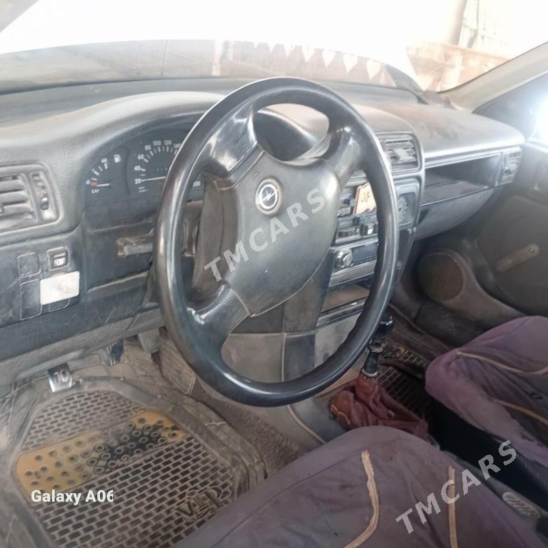 Opel Vectra 1998 - 24 000 TMT - Гороглы (Тагта) - img 2
