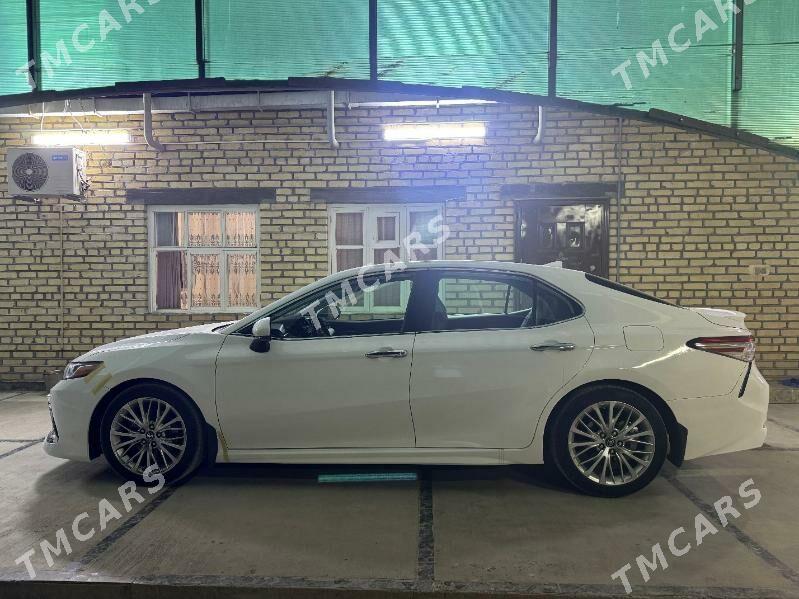 Toyota Camry 2018 - 254 000 TMT - Анев - img 4