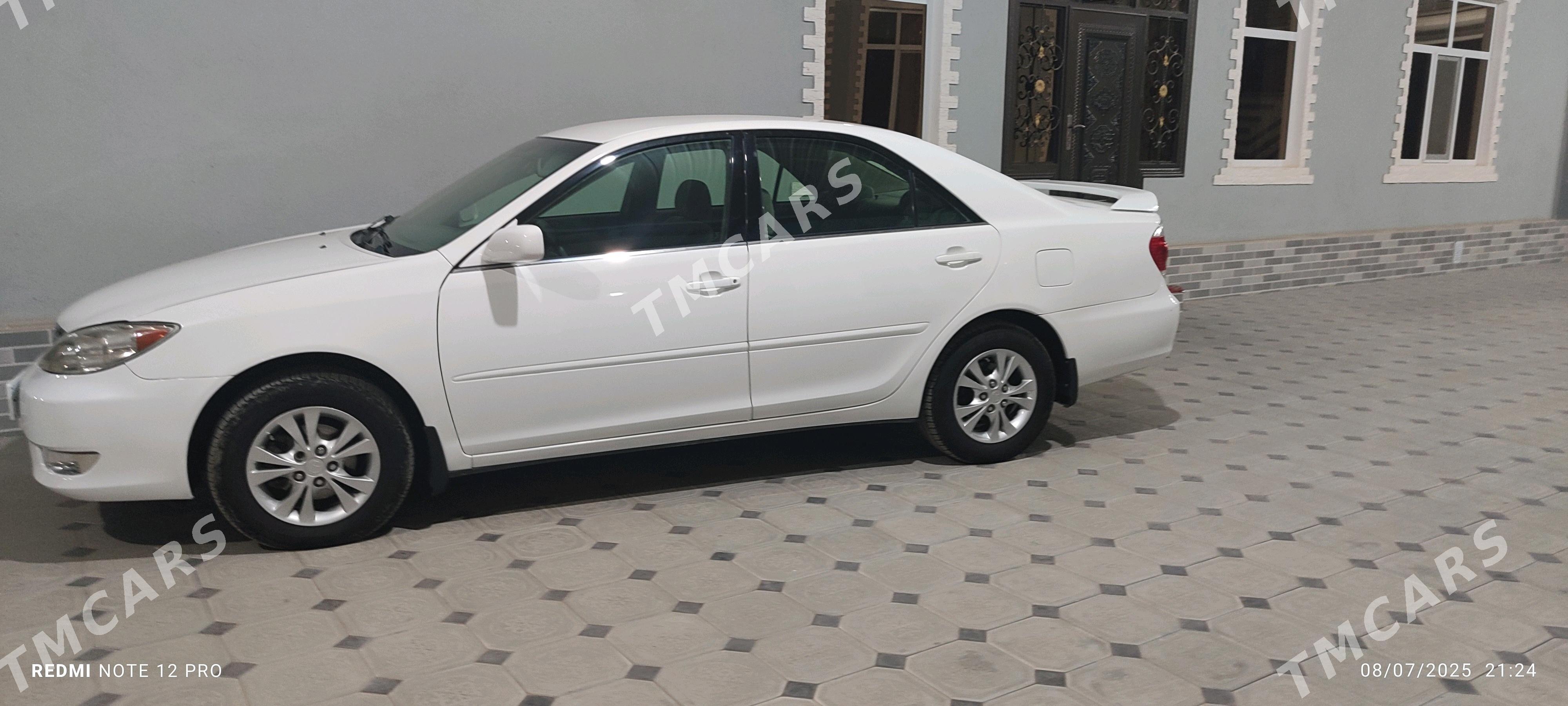 Toyota Camry 2004 - 185 000 TMT - Сакарчага - img 3