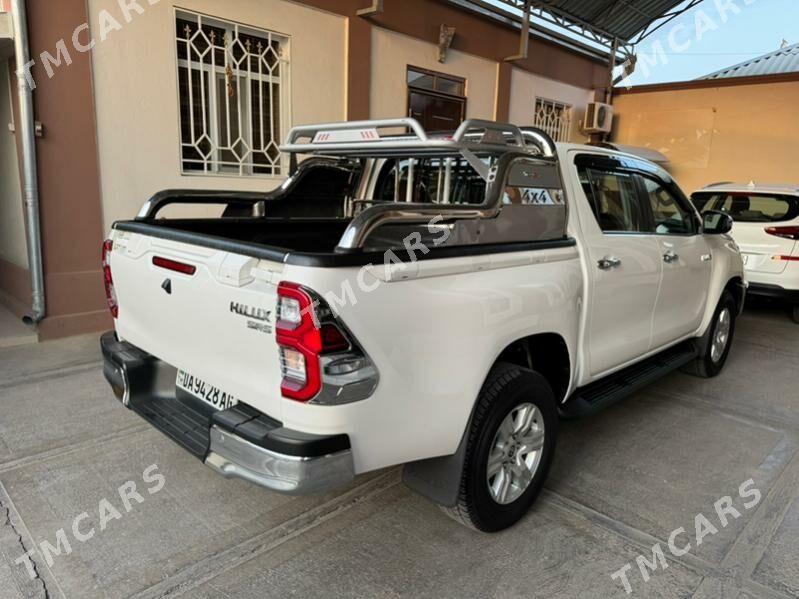 Toyota Hilux 2021 - 550 000 TMT - Arzuw - img 4