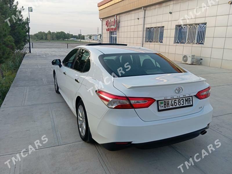 Toyota Camry 2018 - 290 000 TMT - Baýramaly - img 8